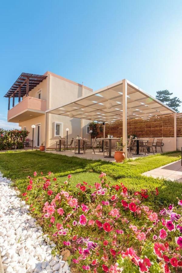 Ferienwohnung Charming And Comfy House Agia Marina Exterior foto